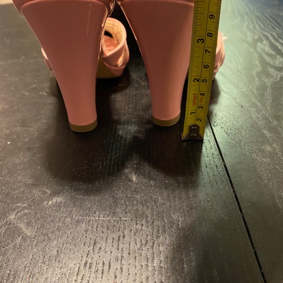 BAIT Pink patent heels -7.5 - Picture 3 of 5